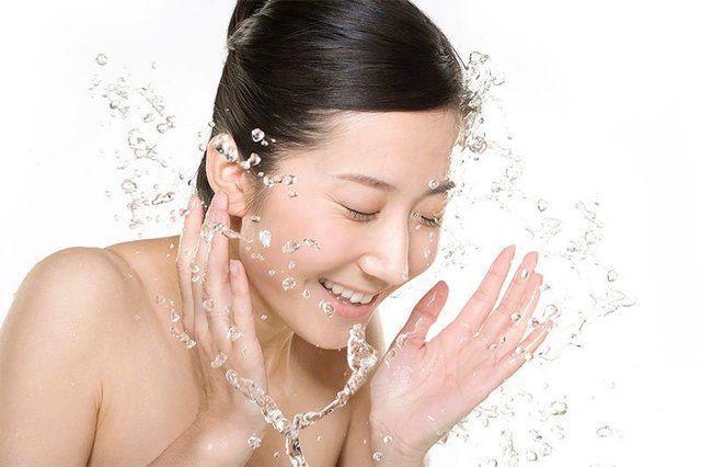 รูปภาพ:http://www.takaski.com/wp-content/uploads/2016/05/Top-10-Japanese-Face-Wash-Foam3.jpg