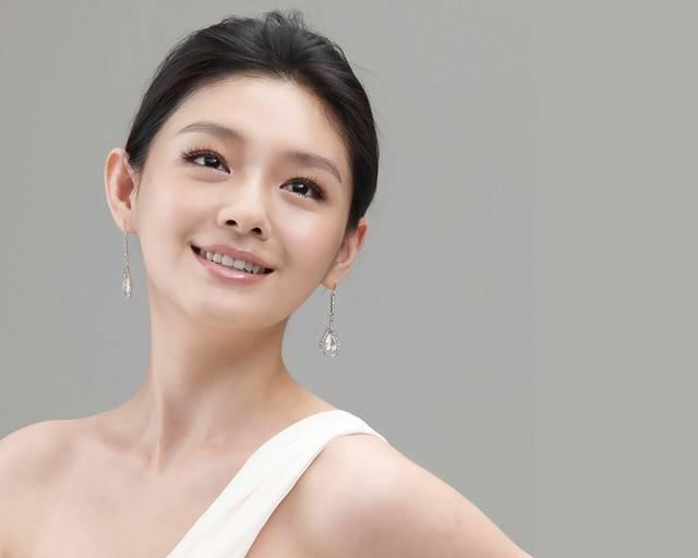 รูปภาพ:http://www.whitegadget.com/attachments/pc-wallpapers/122819d1346308392-barbie-hsu-barbie-hsu-pics-1280-x-1080.jpg