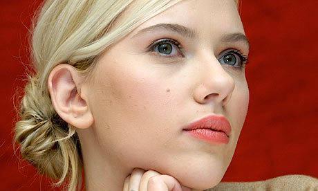 รูปภาพ:http://www.elescosmetics.com/blog/wp-content/uploads/2012/03/Scarlett-Johansson-lips.jpg