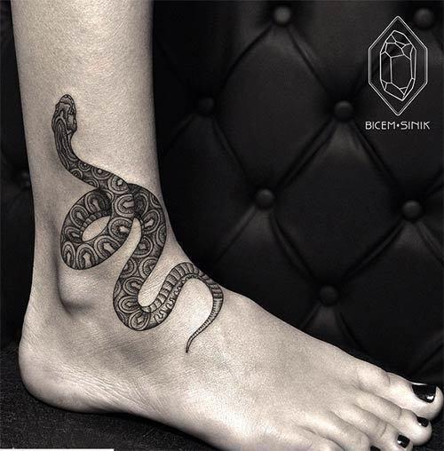 รูปภาพ:http://wm.thaibuffer.com/o/u/2016/jutharat/a4/tattoo1_1.jpg