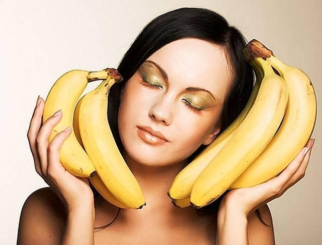 รูปภาพ:http://blog.themodelstage.com/wp-content/uploads/2013/10/Lets-go-bananas-8-benefits-of-eating-bananas.jpg