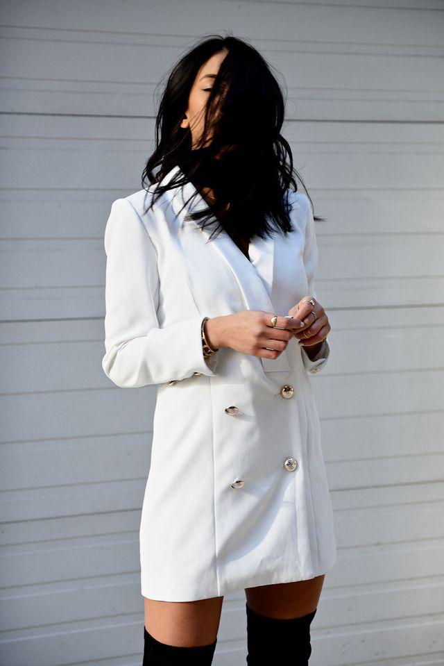 รูปภาพ:http://969873155.r.lightningbase-cdn.com/wp-content/uploads/2016/01/White-blazer-dress-5.jpg