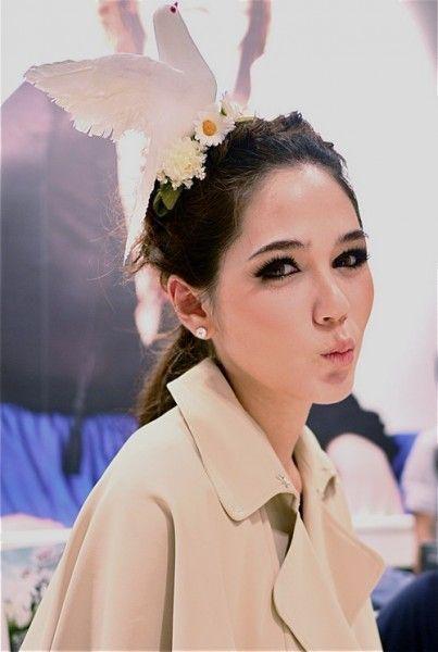 รูปภาพ:http://women.mthai.com/wp-content/uploads/2012/02/Dara-News-8949-403x600.jpg