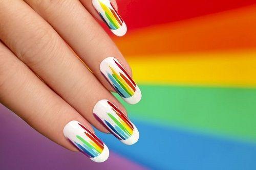 รูปภาพ:http://cdn2.amerikanki.com/wp-content/uploads/2015/07/Rainbow-nails.jpg