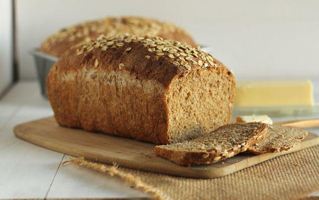 รูปภาพ:http://carmelmoments.com/wp-content/uploads/2014/01/Whole-Grain-Bread-Copy.jpg