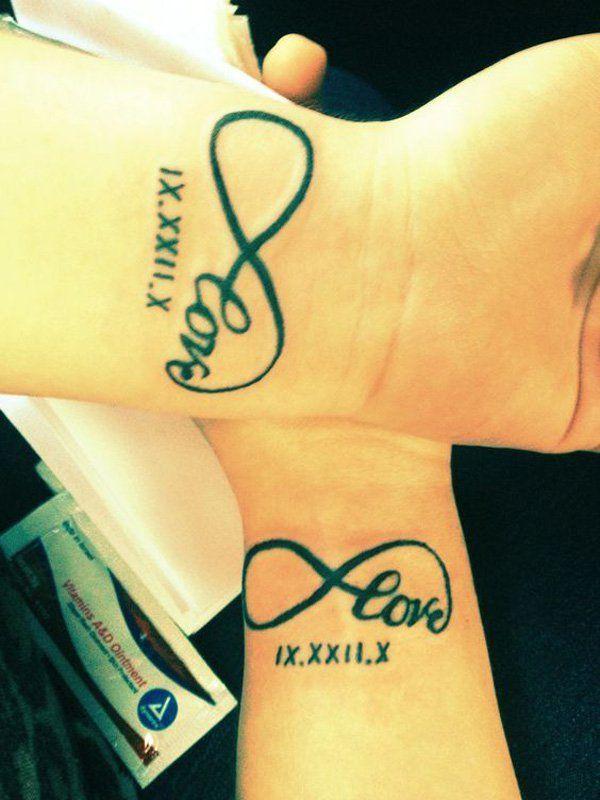 รูปภาพ:http://www.cuded.com/wp-content/uploads/2016/07/Couple-tattoo-love-infinity-with-the-date-in-Roman-numerals-on-wrist.jpg