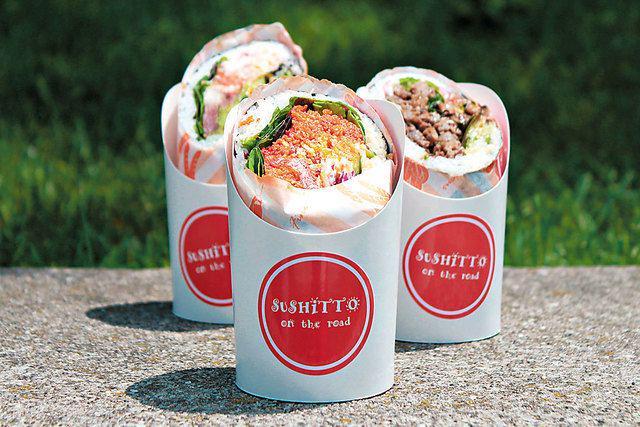รูปภาพ:http://www.postcity.com/Eat-Shop-Do/Eat/July-2016/What-to-Eat-this-Minute-Sushi-burritos-are-Torontos-hottest-new-hand-held-food/WhatToEat-SushiBurritos.jpg