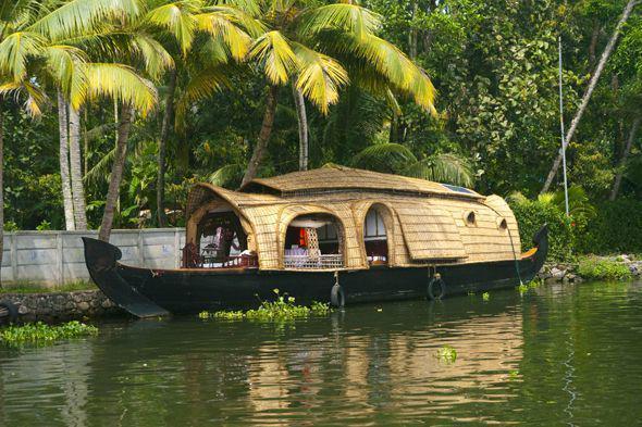 รูปภาพ:http://theplanetd.com/images/houseboat-alleppey-kerela-india.jpg