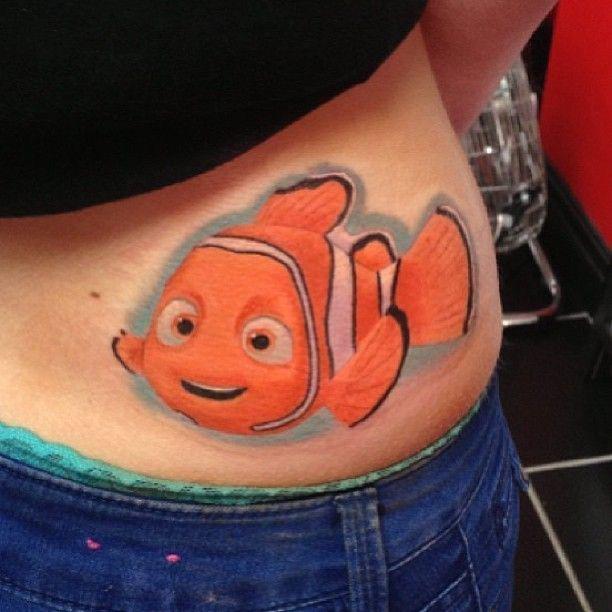 รูปภาพ:http://www.besttats.com/pictures/Finding-nemo-funny-hip-back-color-tattoo.jpg