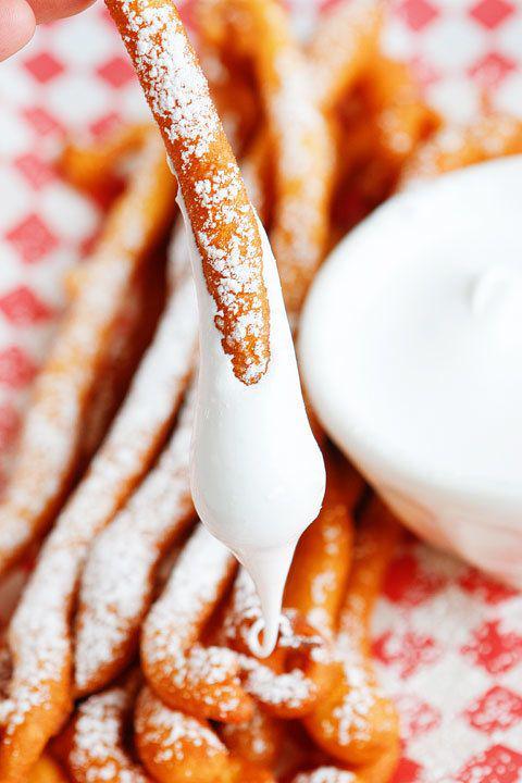 รูปภาพ:http://www.kevinandamanda.com/whatsnew/wp-content/uploads/2015/03/best-funnel-cake-fries-method-recipe-18.jpg