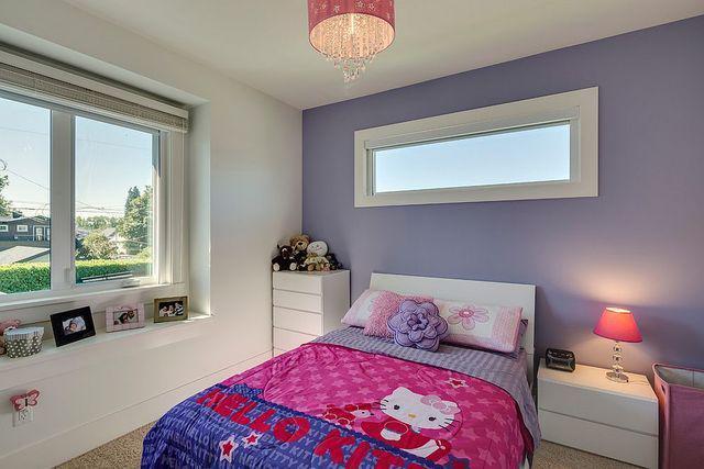 รูปภาพ:http://cdn.decoist.com/wp-content/uploads/2016/07/Smart-Hello-Kitty-bedding-for-the-contemporary-girls-bedroom.jpg