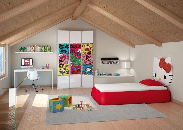 รูปภาพ:http://cdn.decoist.com/wp-content/uploads/2016/07/Attic-kids-bedroom-with-custom-Hello-Kitty-bed.jpg