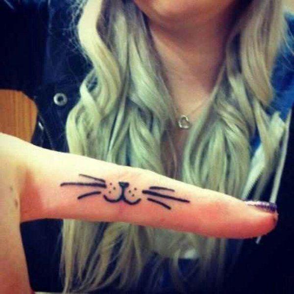 รูปภาพ:http://www.cuded.com/wp-content/uploads/2014/02/47-Finger-Tattoos-whiskers.jpg