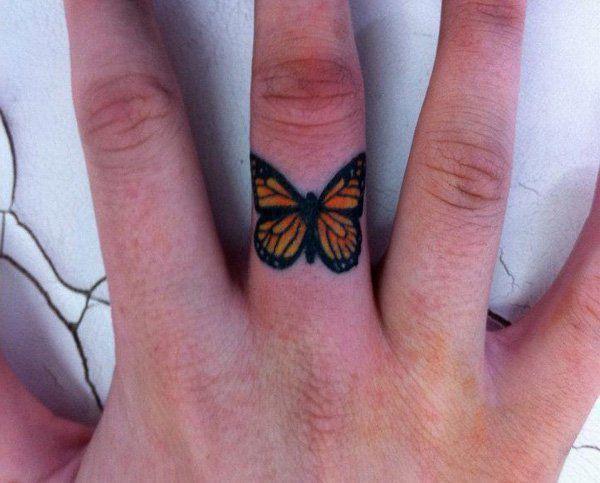 รูปภาพ:http://www.cuded.com/wp-content/uploads/2014/02/38-Butterfly-finger-tattoo.jpg