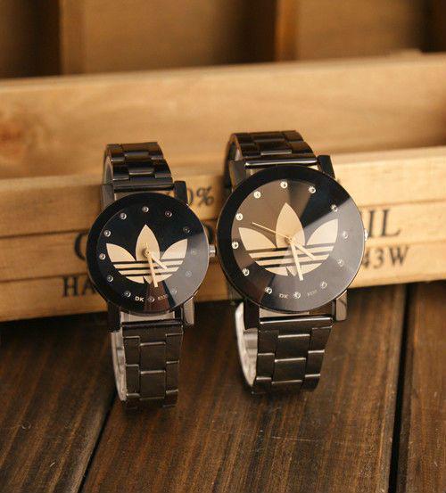 รูปภาพ:http://g01.a.alicdn.com/kf/HTB1USinKFXXXXcFXpXXq6xXFXXXB/Free-Shipping-Korean-fashion-strip-couple-hand-Clover-watches-Noctilucence-Clock-quartz-personality-watch.jpg
