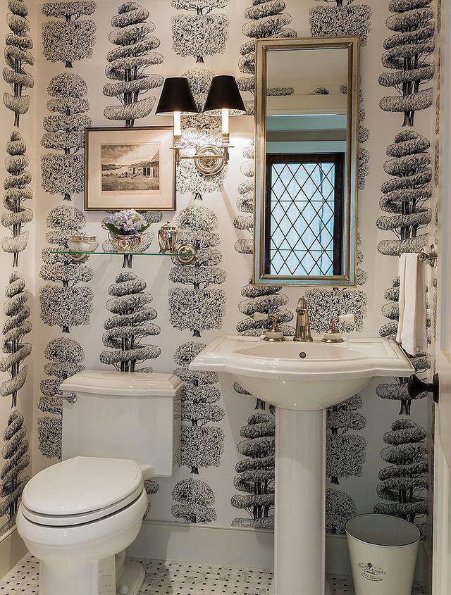 รูปภาพ:http://cdn.decoist.com/wp-content/uploads/2016/07/Linnaeus-Noir-wallpaper-in-the-traditional-powder-room.jpg