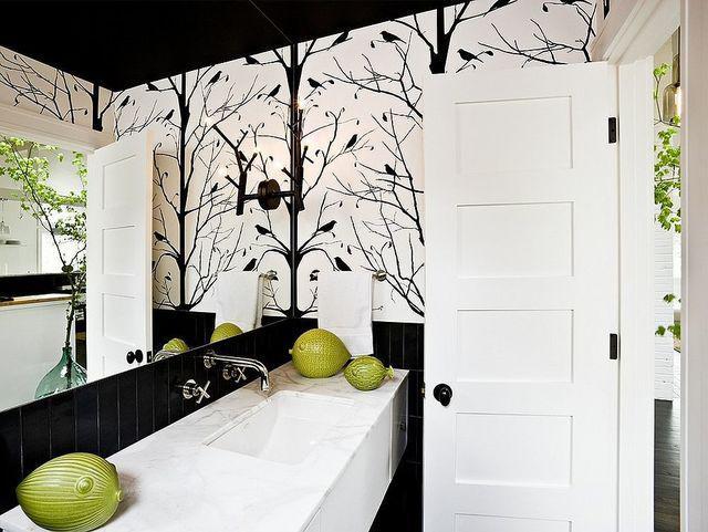 รูปภาพ:http://cdn.decoist.com/wp-content/uploads/2016/07/Midcentury-style-powder-room-with-black-and-white-color-scheme.jpg