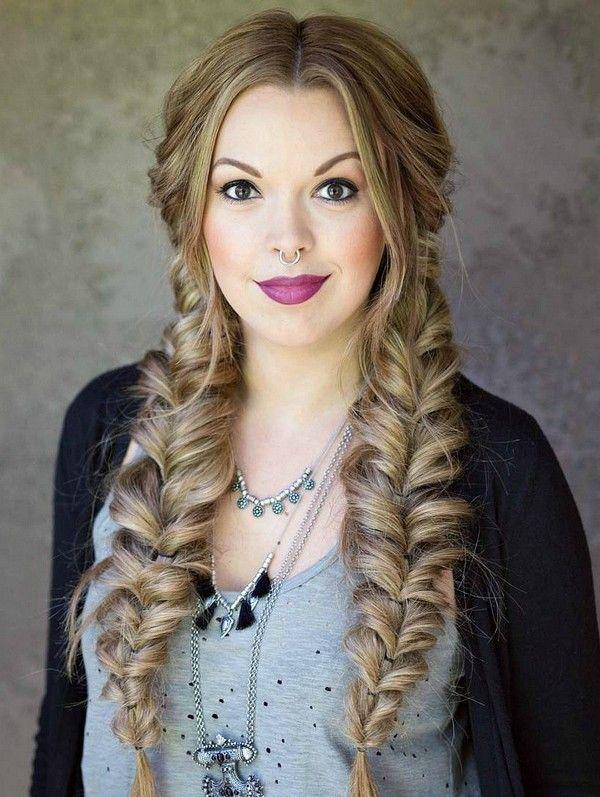 รูปภาพ:http://beautifieddesigns.com/wp-content/uploads/2016/08/how-to-do-two-braids-styles-on-yourself.jpg