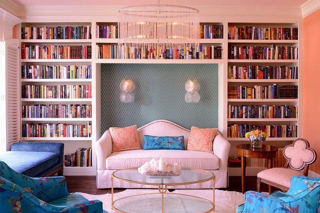 รูปภาพ:http://cdn.decoist.com/wp-content/uploads/2015/12/Eclectic-living-room-with-a-wall-of-books.jpg