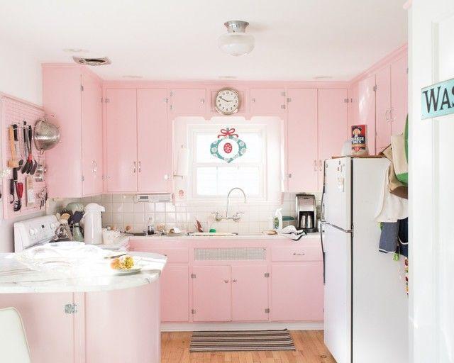 รูปภาพ:http://www.revedecor.com/wp-content/uploads/2015/06/10-marble-light-pink-kitchen-design.jpg
