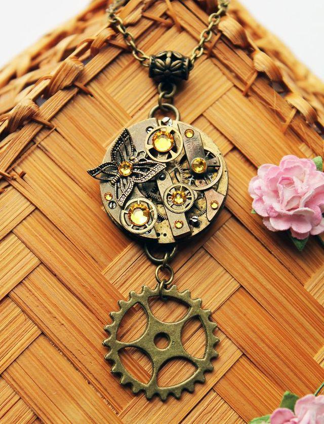 รูปภาพ:http://static.boredpanda.com/blog/wp-content/uploads/2016/09/victorian-steampunk-jewelry-dream-cloud-jewelry-57c92ece702f1__700.jpg