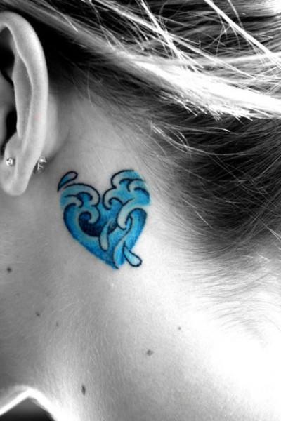 รูปภาพ:http://www.tattoobite.com/wp-content/uploads/2015/01/lovely-blue-sea-waves-heart-tattoo-on-neck.jpg