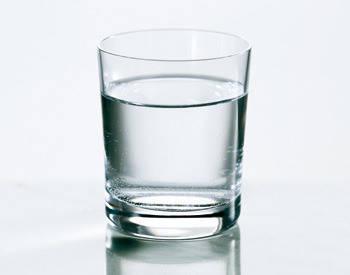 รูปภาพ:http://healthyrecipeforlife.com/wp-content/uploads/2013/04/glass_of_water.jpg