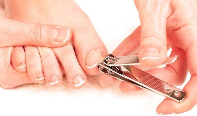 รูปภาพ:http://i1.wp.com/diabetictoenailclippers.com/wp-content/uploads/2015/12/Fingernail-and-toenail-clippers-for-Diabetes.jpg?w=1000
