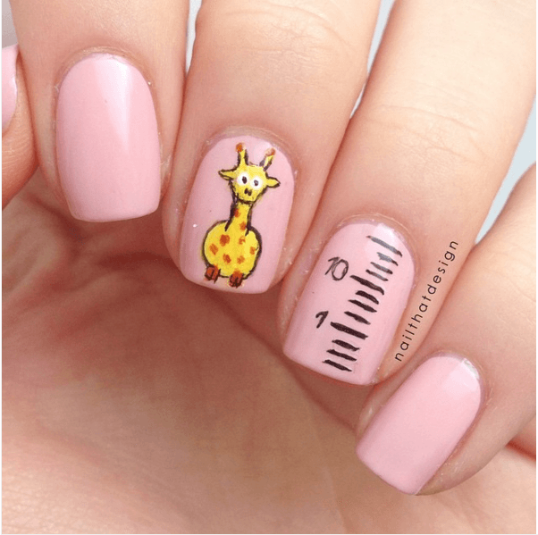 รูปภาพ:http://bmodish.com/wp-content/uploads/2016/02/cute-giraffe-pink-nail-design-bmodish.png