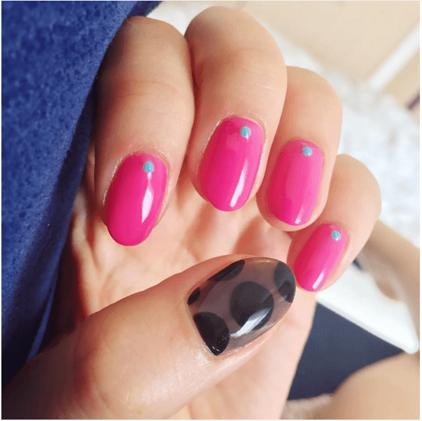 รูปภาพ:http://bmodish.com/wp-content/uploads/2016/02/pink-fuchsia-nail-art-bmodish.png