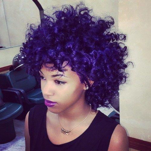 รูปภาพ:http://i2.wp.com/therighthairstyles.com/wp-content/uploads/2016/09/17-curly-natural-dark-purple-hair.jpg?resize=500%2C500