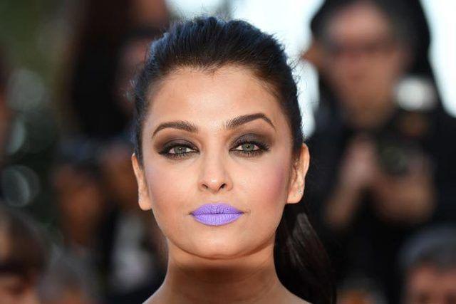 รูปภาพ:http://images.mid-day.com/images/2016/may/Aishwarya-purple-lips-4.jpg