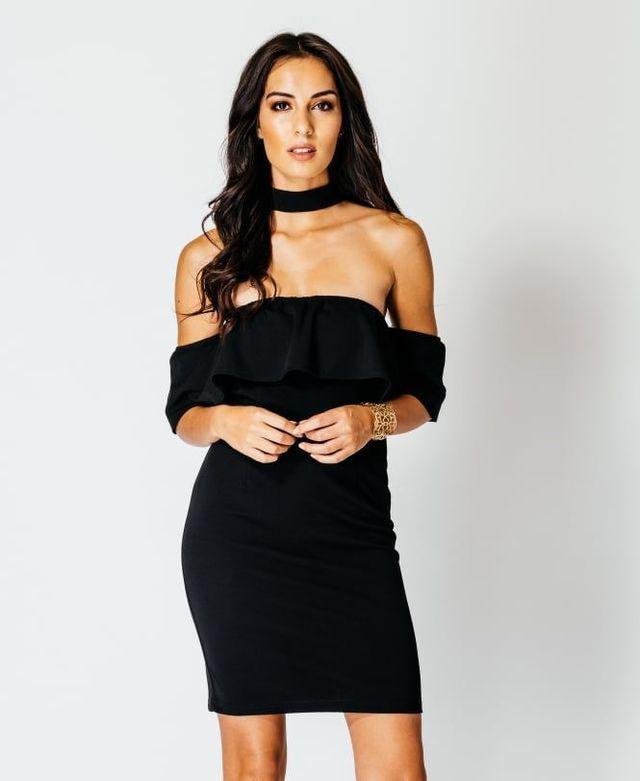 รูปภาพ:http://www.s64-boutique.com/ekmps/shops/f6152d/images/choker-neck-off-the-shoulder-frill-dress...black-[2]-3392-p.jpg