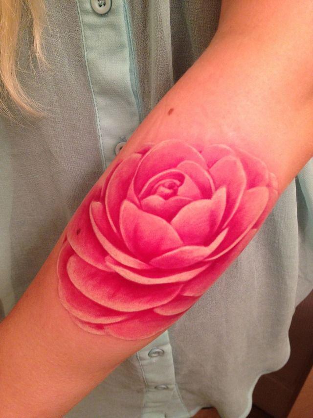 รูปภาพ:http://www.magment.com/wp-content/uploads/2015/08/Lotus-Flower-Tattoos-1.jpg