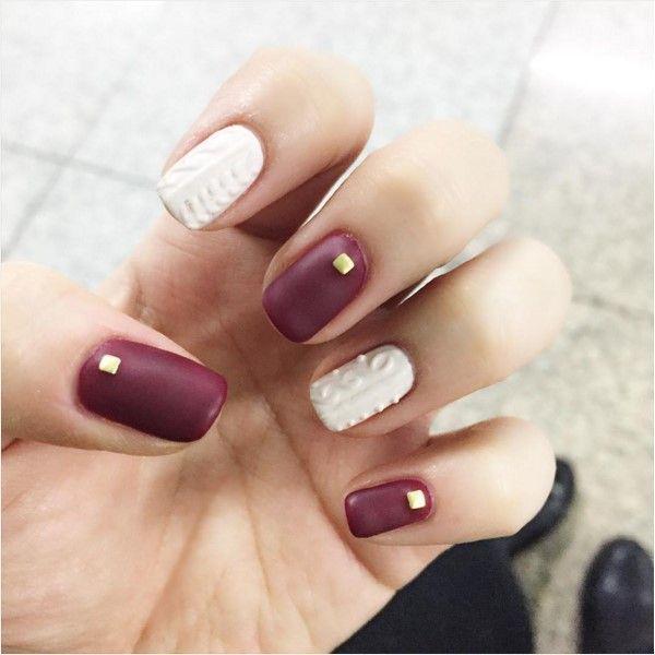 รูปภาพ:http://bmodish.com/wp-content/uploads/2016/02/white-and-burgundy-knit-nail-bmodish.jpg