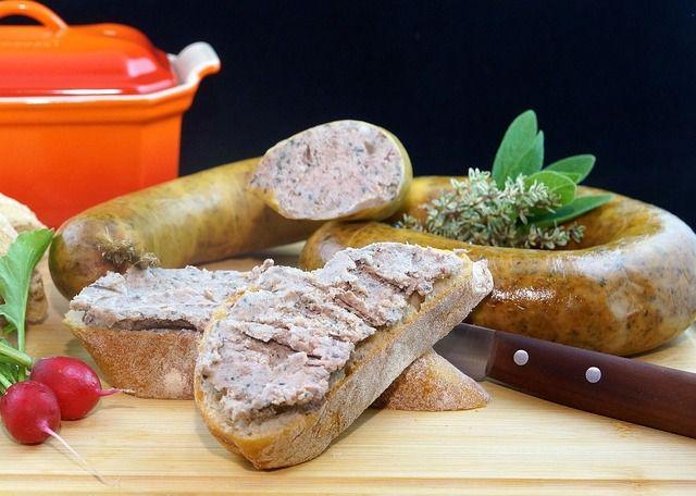 รูปภาพ:https://pixabay.com/static/uploads/photo/2014/12/04/11/53/liver-sausage-556489_960_720.jpg