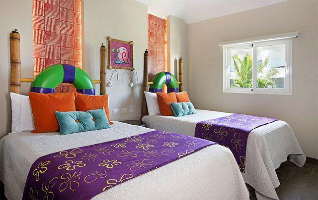 รูปภาพ:http://static.boredpanda.com/blog/wp-content/uploads/2016/09/spongebob-squarepants-hotel-pineapple-nickelodeon-resort-punta-cana-26.jpg