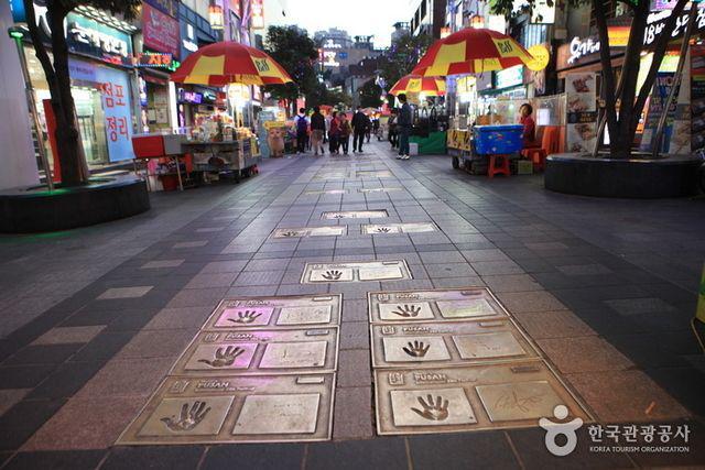 รูปภาพ:http://tong.visitkorea.or.kr/cms/resource/82/2364282_image2_1.jpg