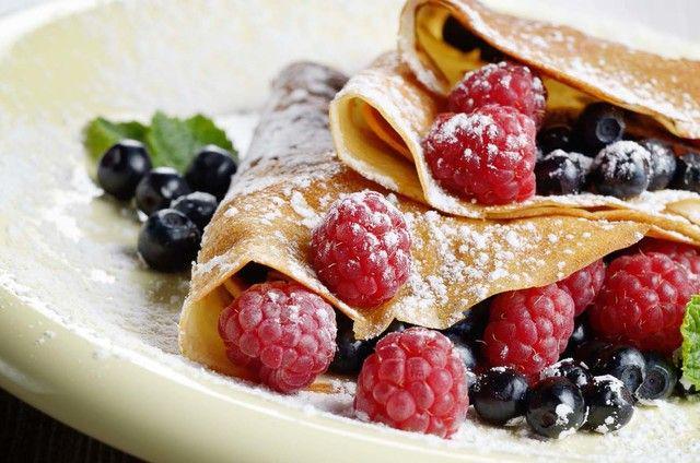 รูปภาพ:http://www.archanaskitchen.com/images/archanaskitchen/Dessert_Gourmet_Favorites/Finger_Millet_Crepes_Fruits_Strawberries_Raspberries_Recipe_shutterstock_231401329.jpg