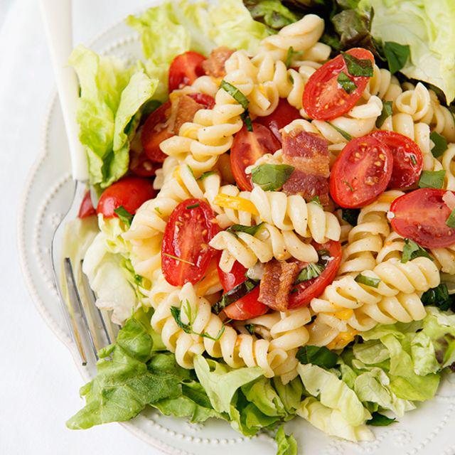 ตัวอย่าง ภาพหน้าปก: BLT Pasta Salad สลัดอร่อยง่าย อิ่มสบายท้อง