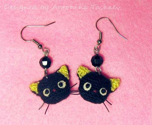 รูปภาพ:http://orig12.deviantart.net/3707/f/2011/160/8/c/crocheted_choco_cat_earrings_by_lovebiser-d3ih2wi.jpg