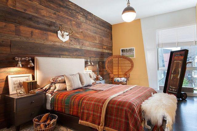 รูปภาพ:http://cdn.decoist.com/wp-content/uploads/2016/09/Fabulous-bedroom-with-rustic-and-shabby-chic-styles-rolled-into-one.jpg