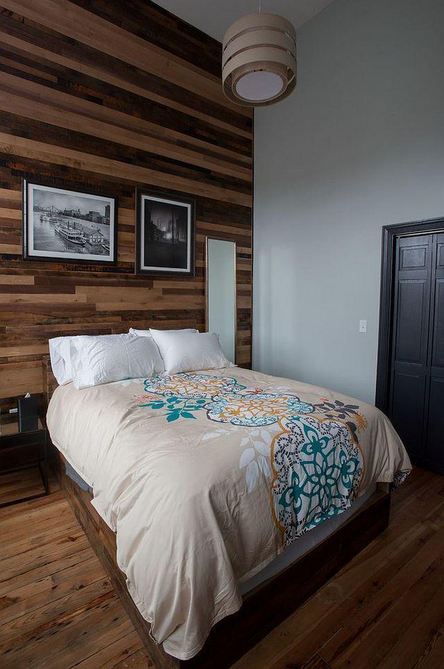 รูปภาพ:http://cdn.decoist.com/wp-content/uploads/2016/09/Wall-draped-in-reclaimed-wood-is-an-instant-showstopper-in-the-contemporary-bedroom.jpg