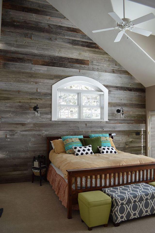 รูปภาพ:http://cdn.decoist.com/wp-content/uploads/2016/09/Reclaimed-wood-brings-traditional-barn-charm-to-the-contemporary-bedroom.jpg