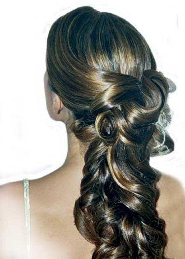 รูปภาพ:http://www.cuded.com/wp-content/uploads/2014/03/17-wedding-hairstyle.jpg