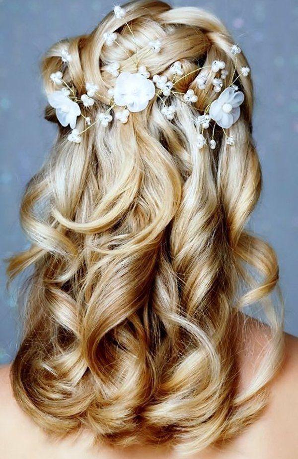 รูปภาพ:http://www.cuded.com/wp-content/uploads/2014/03/9-woven-crown-braid-hairstyle-with-long-waterfall-curls.jpg