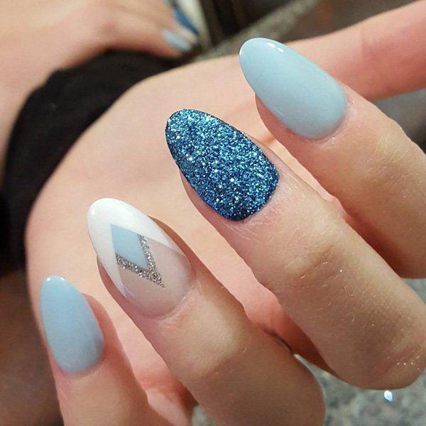 รูปภาพ:http://www.cuded.com/wp-content/uploads/2016/09/Almond-nail-art-7.jpg