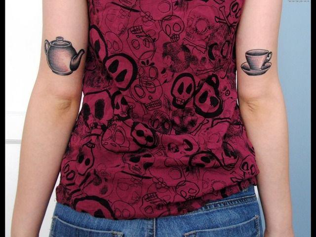 รูปภาพ:http://kooltattooideas.com/wp-content/uploads/2014/09/Teapot-And-Cup-Hand-Tattoo-8.jpg