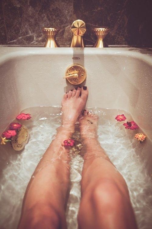 รูปภาพ:http://7beautytips.com/wp-content/uploads/2014/03/detox-bath.jpg