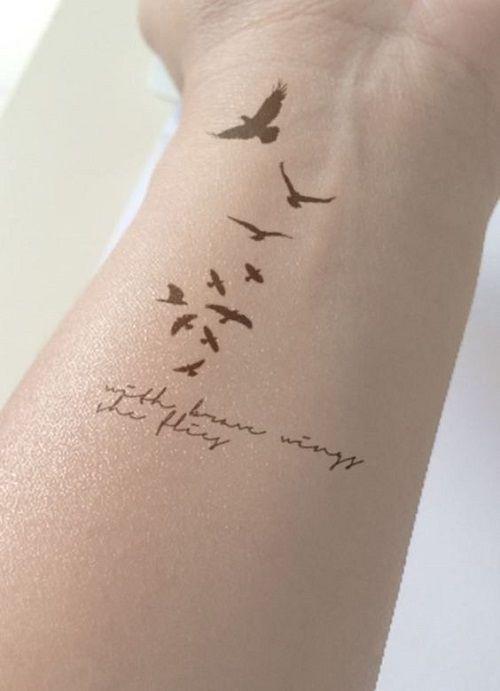 รูปภาพ:http://www.piercingmodels.com/wp-content/uploads/2016/02/with-brave-wings-she-flies-bird-tattoo-meanings.jpg